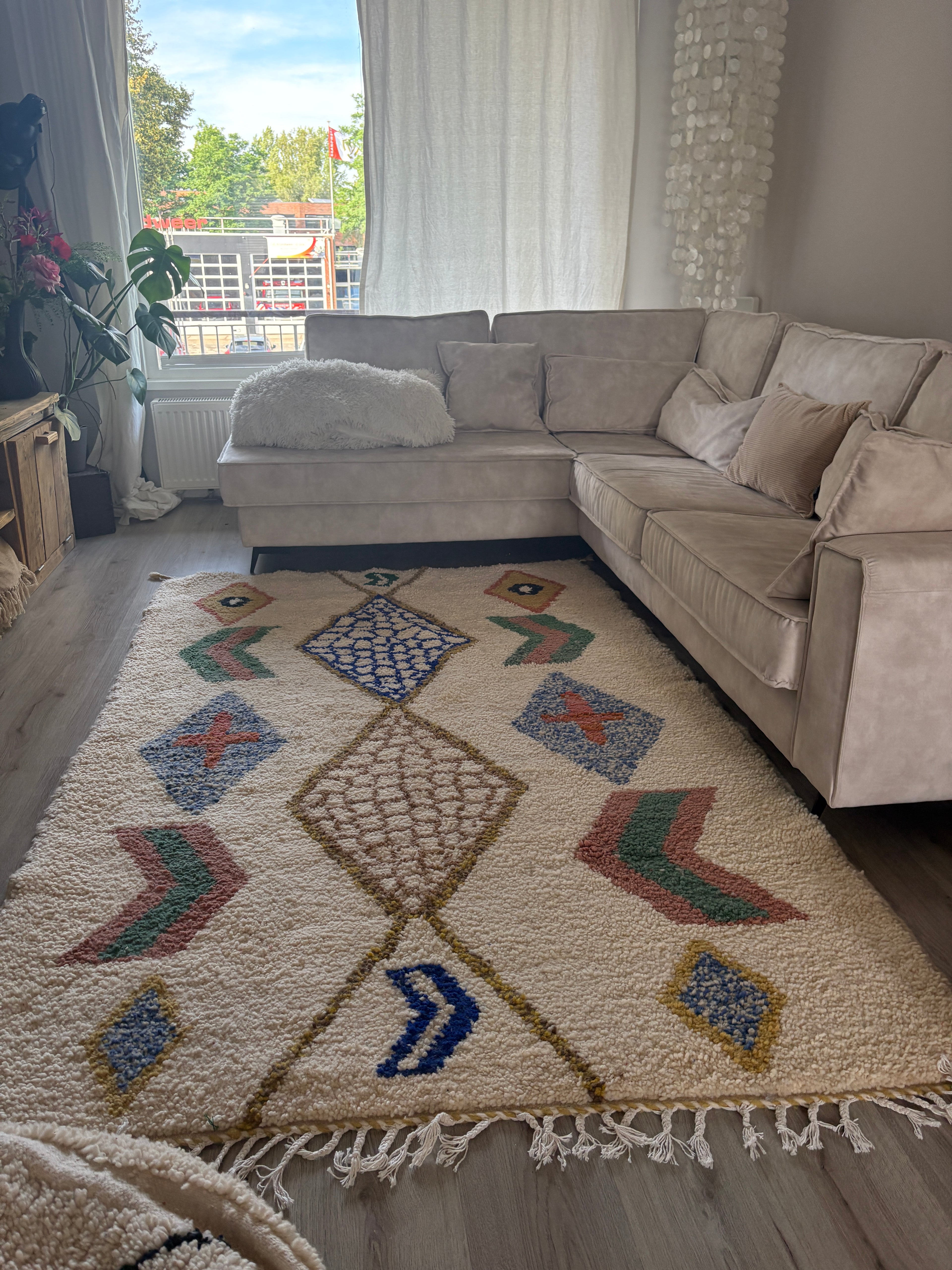 Moroccan Berber Rug – Handwoven Beauty