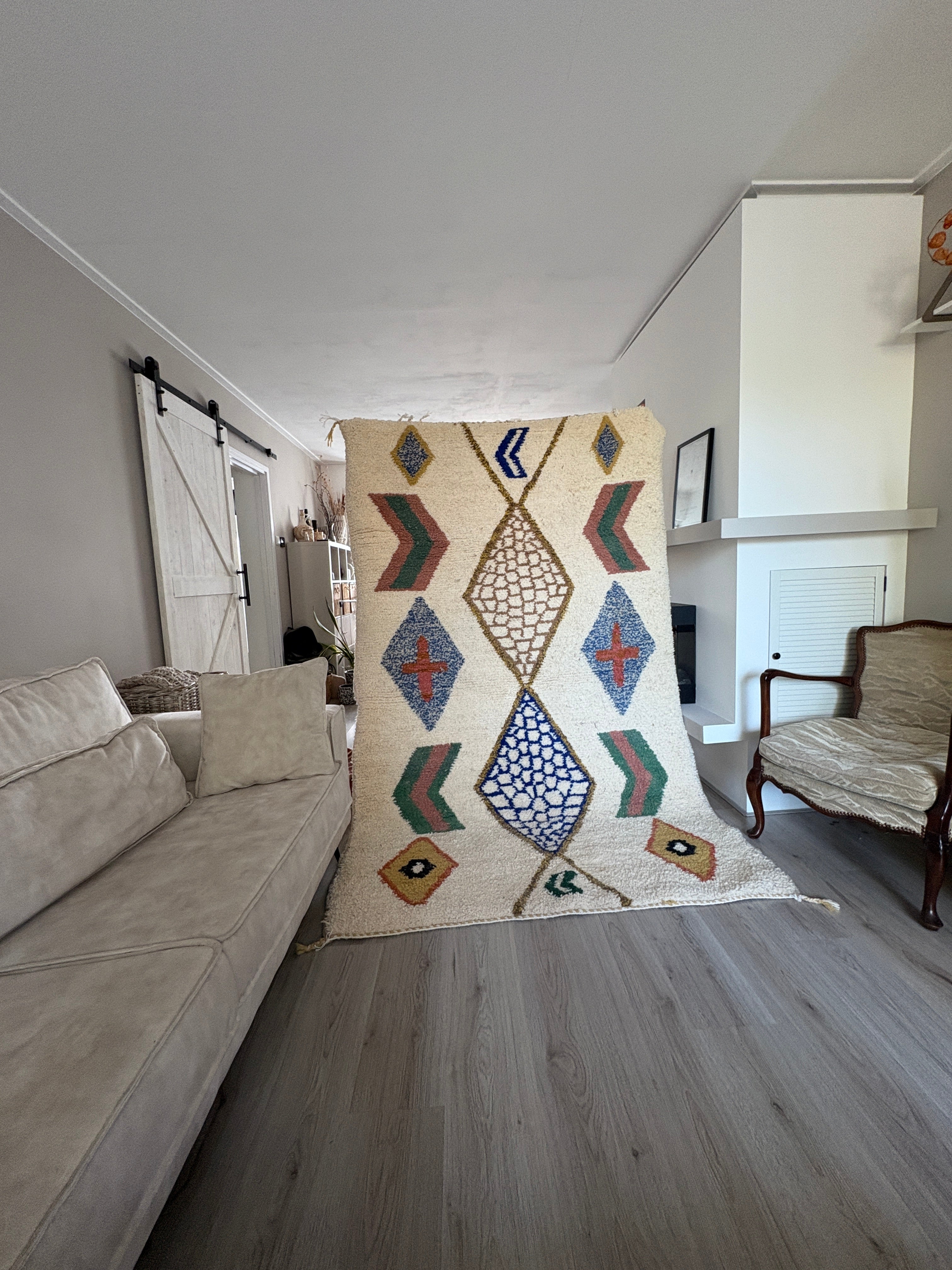 Moroccan Berber Rug – Handwoven Beauty