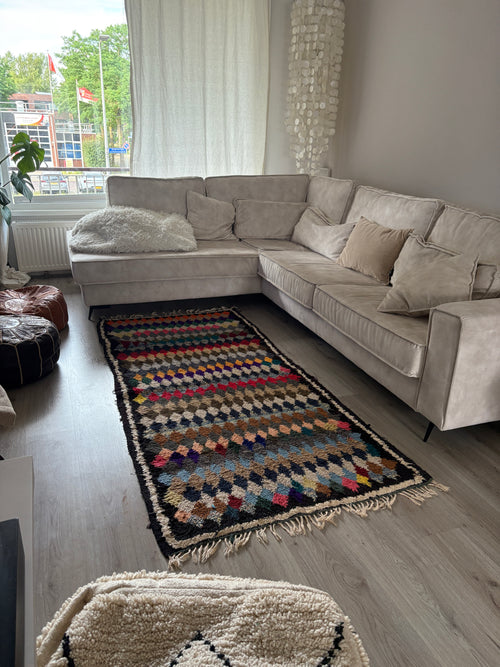 Handwoven Moroccan Boujad Wool Rug. 210-100