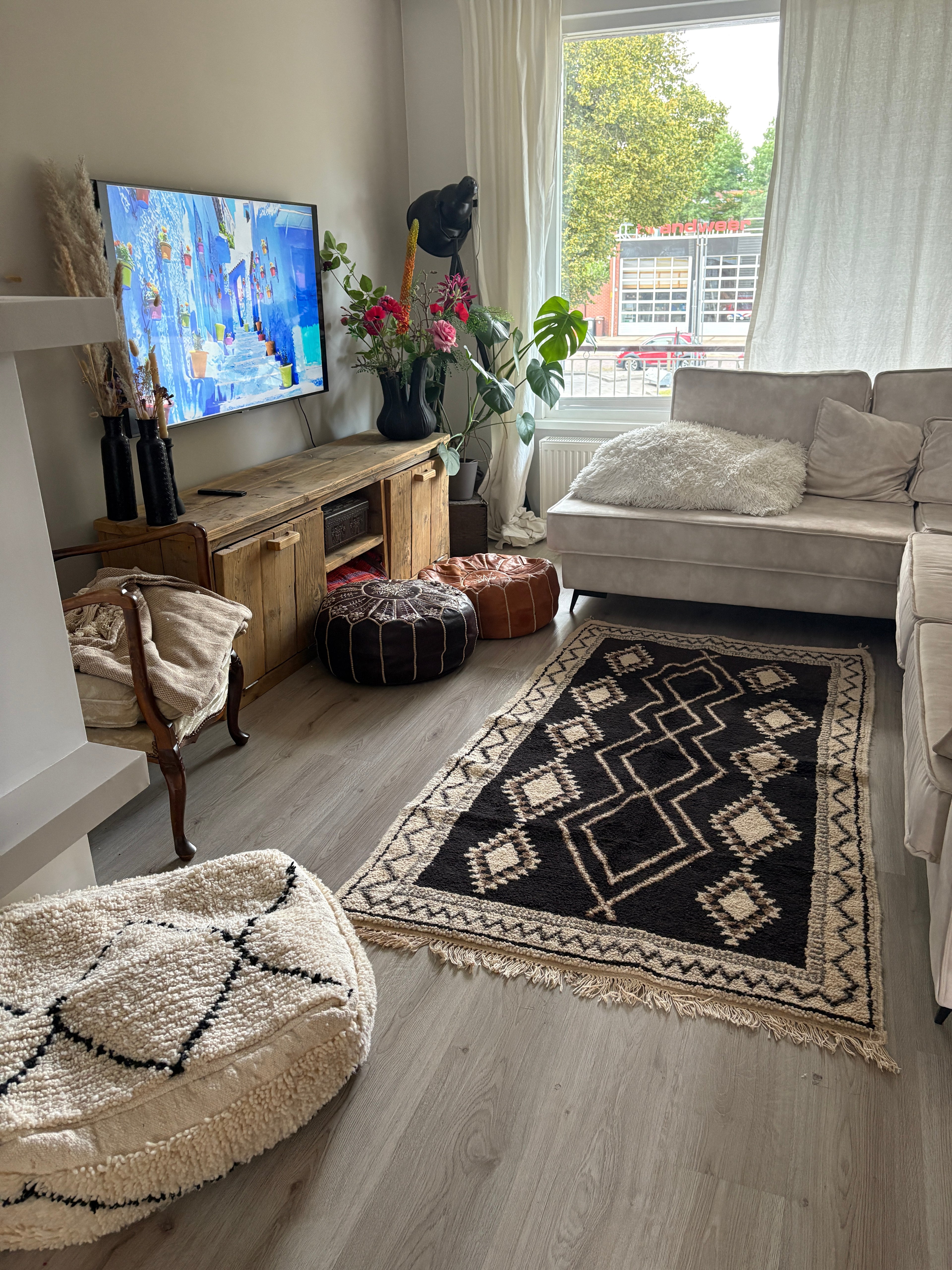 The Soul of the Atlas – Handwoven Wool Rug (190x113 cm)