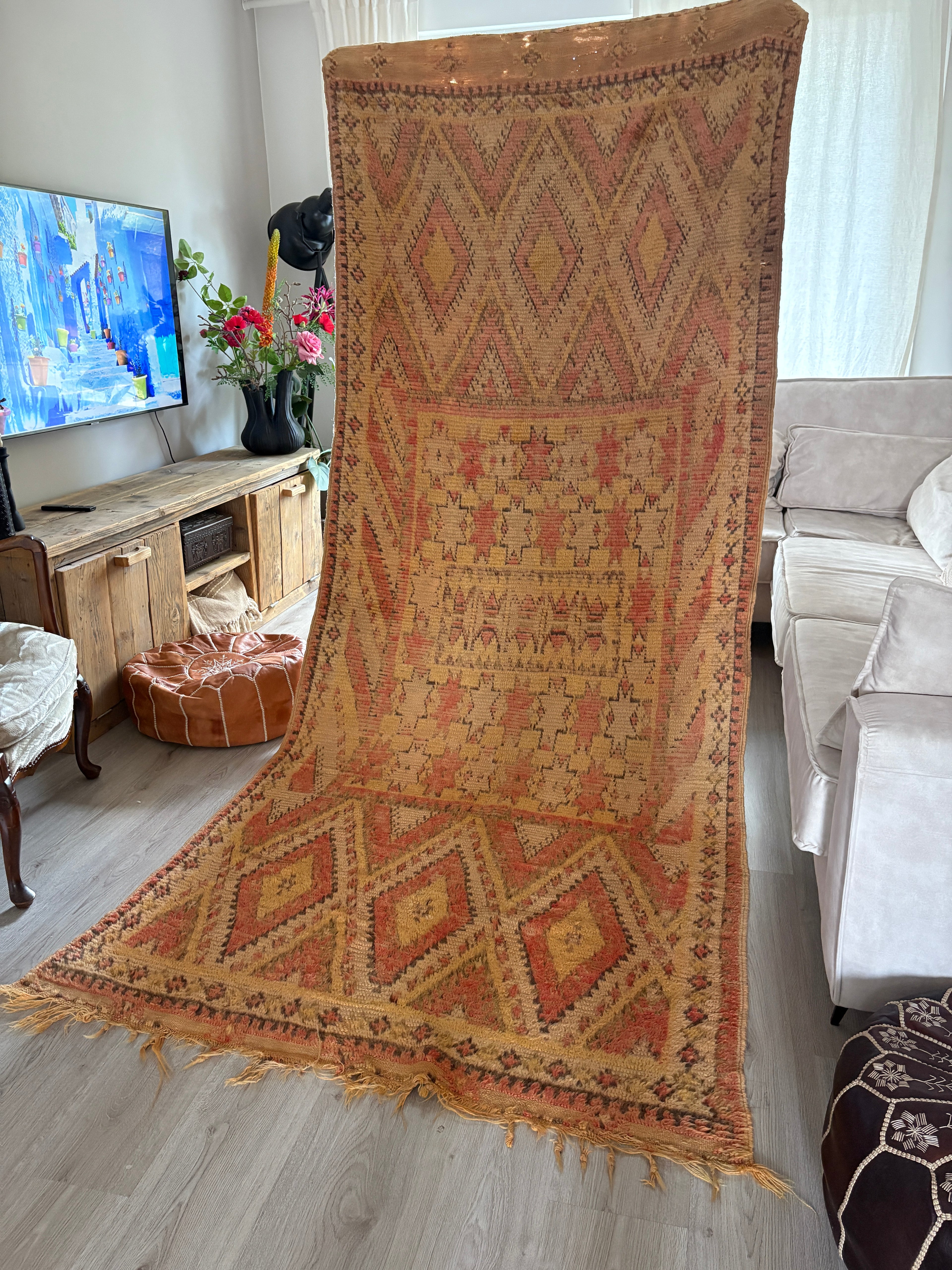 The Nomad’s Warmth” — Vintage Handwoven Berber Rug (315×135 cm)