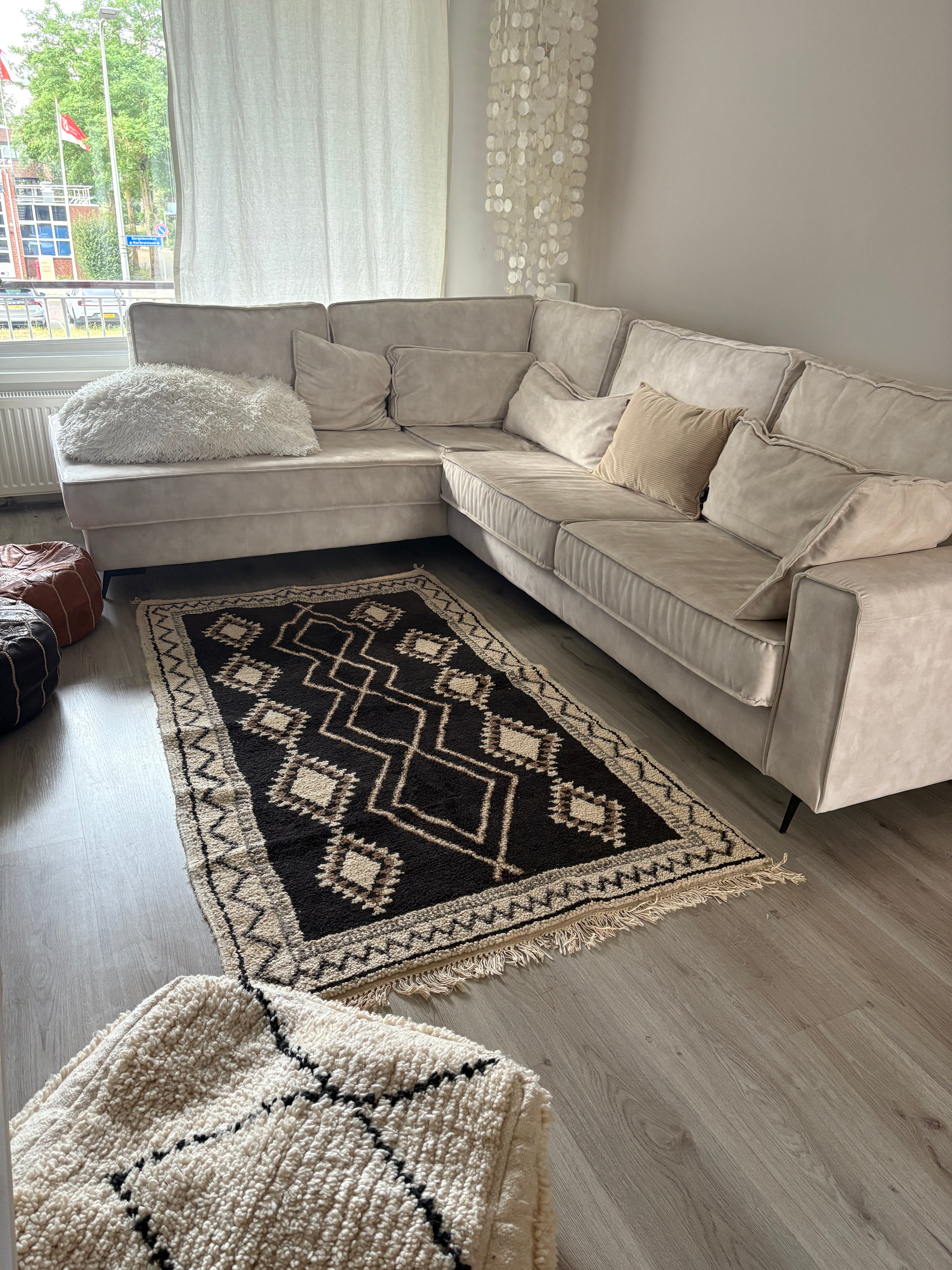 The Soul of the Atlas – Handwoven Wool Rug (190x113 cm)